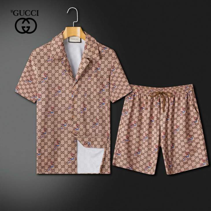 Picture of Gucci Shirt Pant Suits _SKUGucciM-3XL25cr11821731